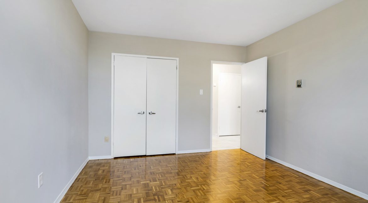 2250 Kennedy Road - Photo 25