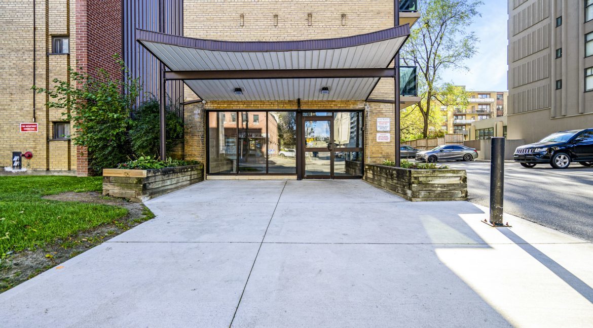 839 Roselawn Avenue - Photo 2