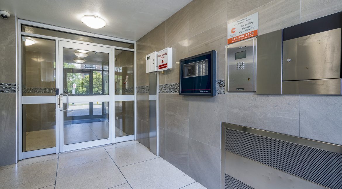 6161 Bathurst Street - Photo 3