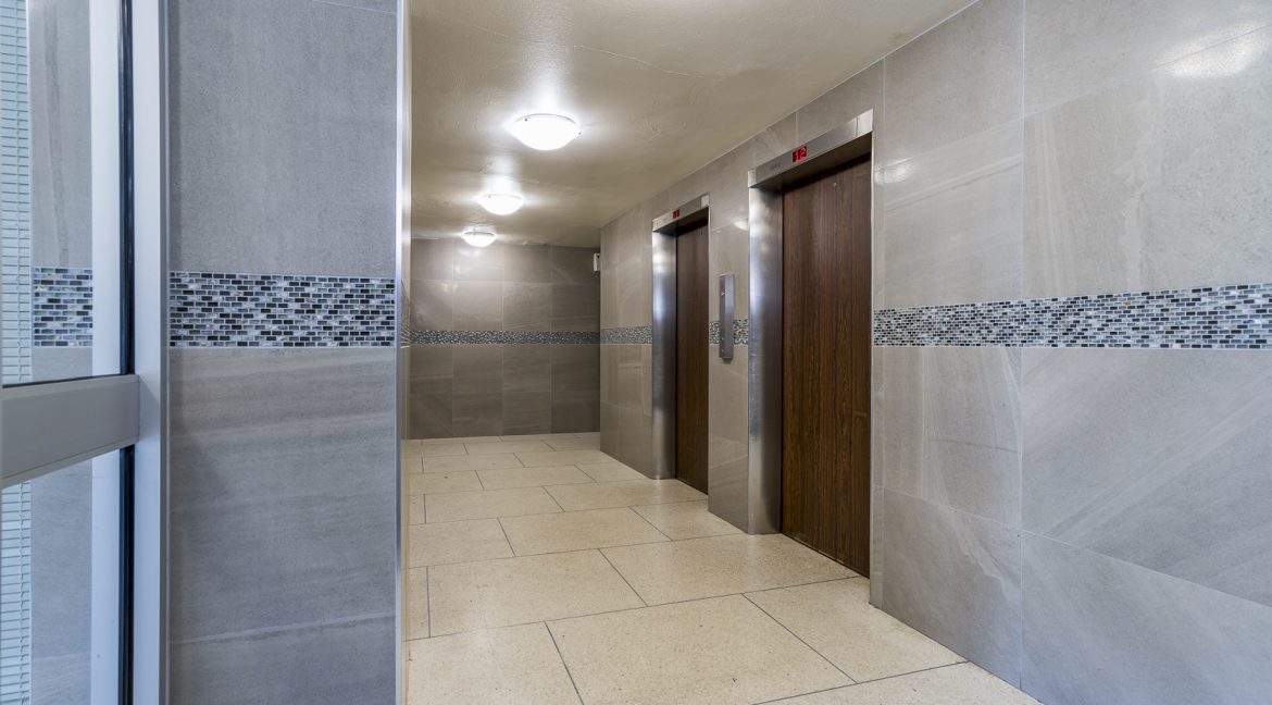 6161 Bathurst Street - Photo 5