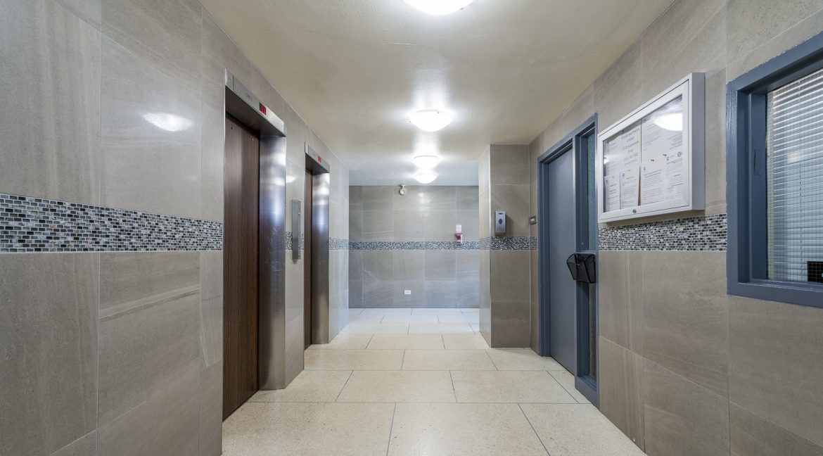 6161 Bathurst Street - Photo 6