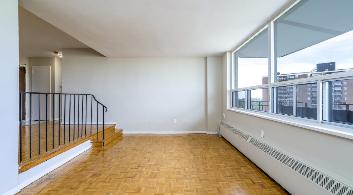 6161 Bathurst Street - Photo 19