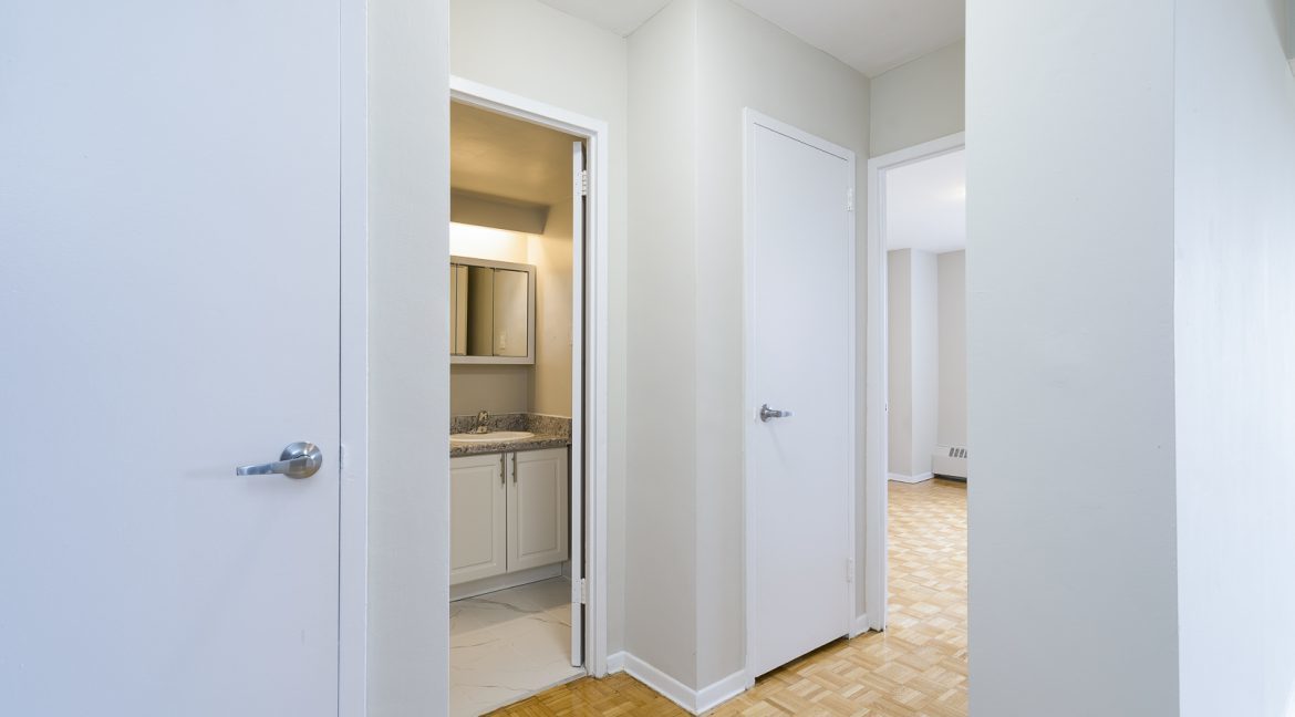 6161 Bathurst Street - Photo 25