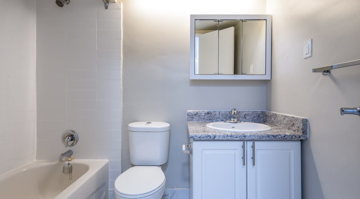 6161 Bathurst Street - Photo 27