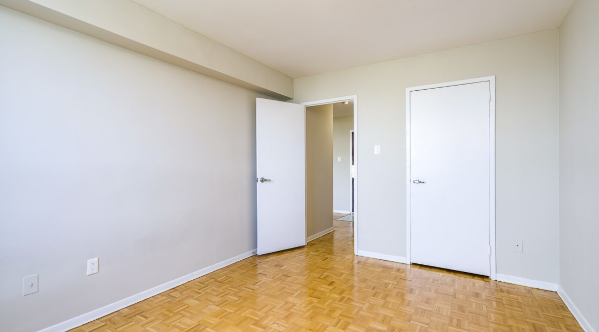 6161 Bathurst Street - Photo 33