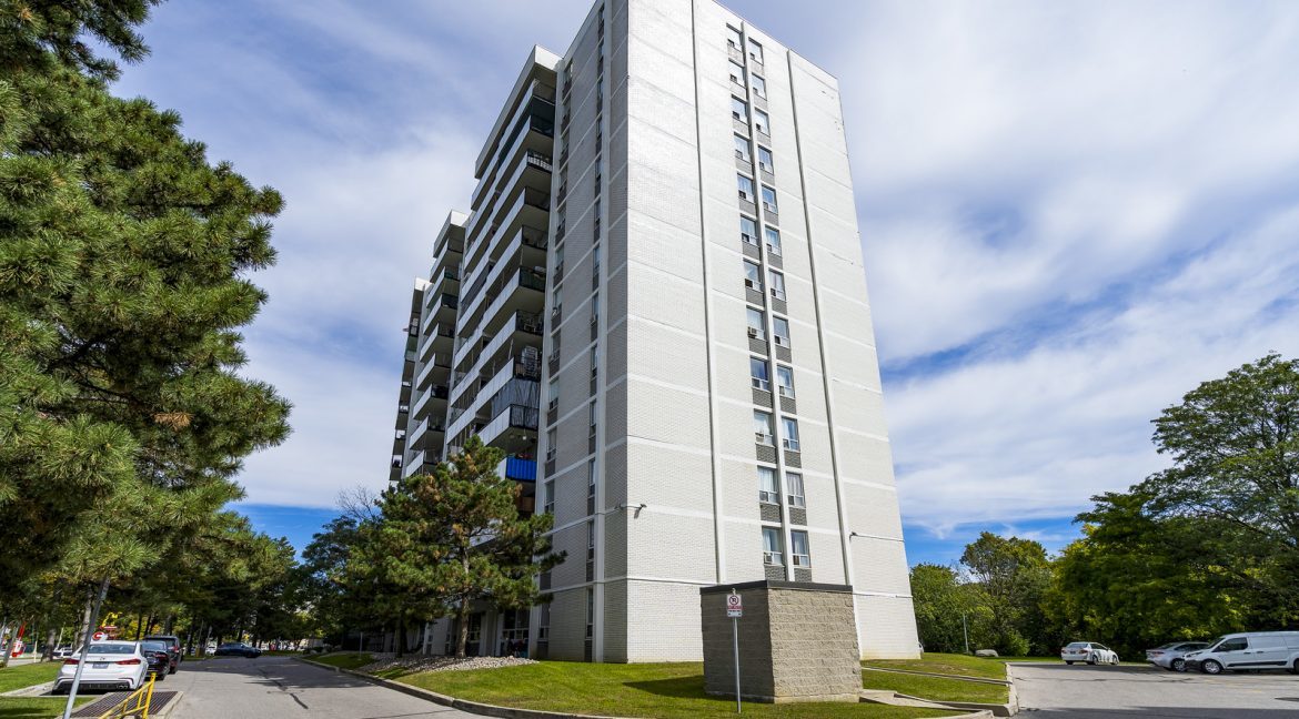 6161 Bathurst Street - Photo 39