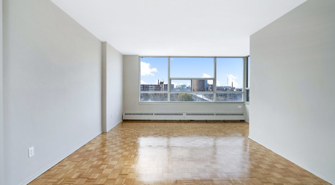 3201 Lawrence Ave East - Photo 3