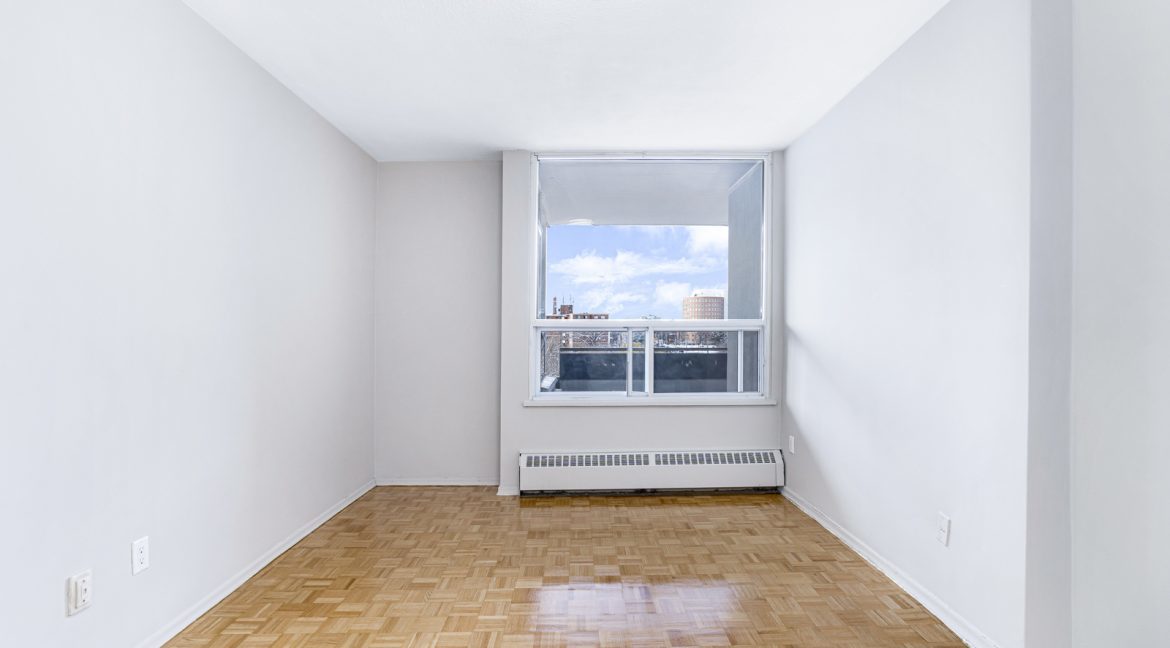 3201 Lawrence Ave East - Photo 24