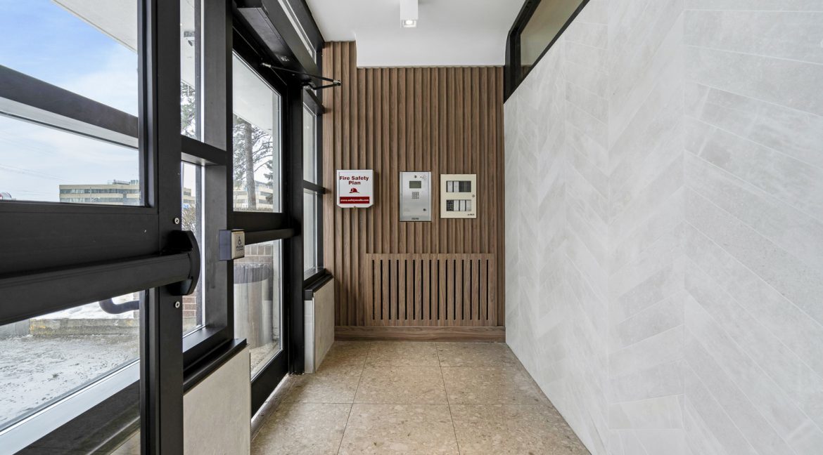 3875 Sheppard Avenue East - Photo 2