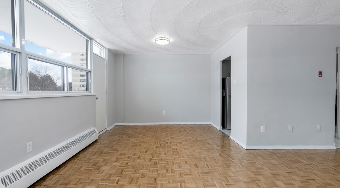 3875 Sheppard Avenue East - Photo 11