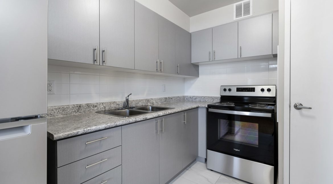 3875 Sheppard Avenue East - Photo 14