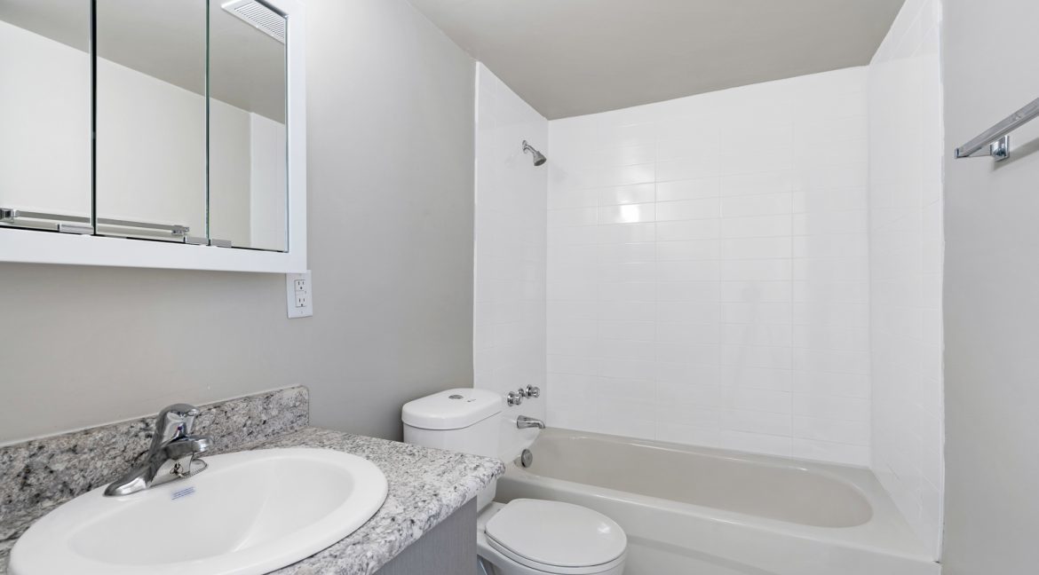 3875 Sheppard Avenue East - Photo 21
