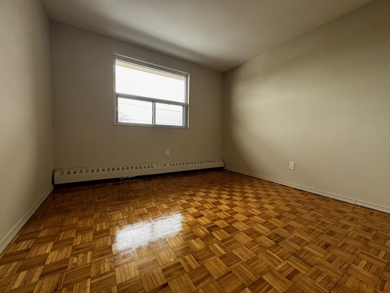 549 - 573 North Service Road - Photo 21