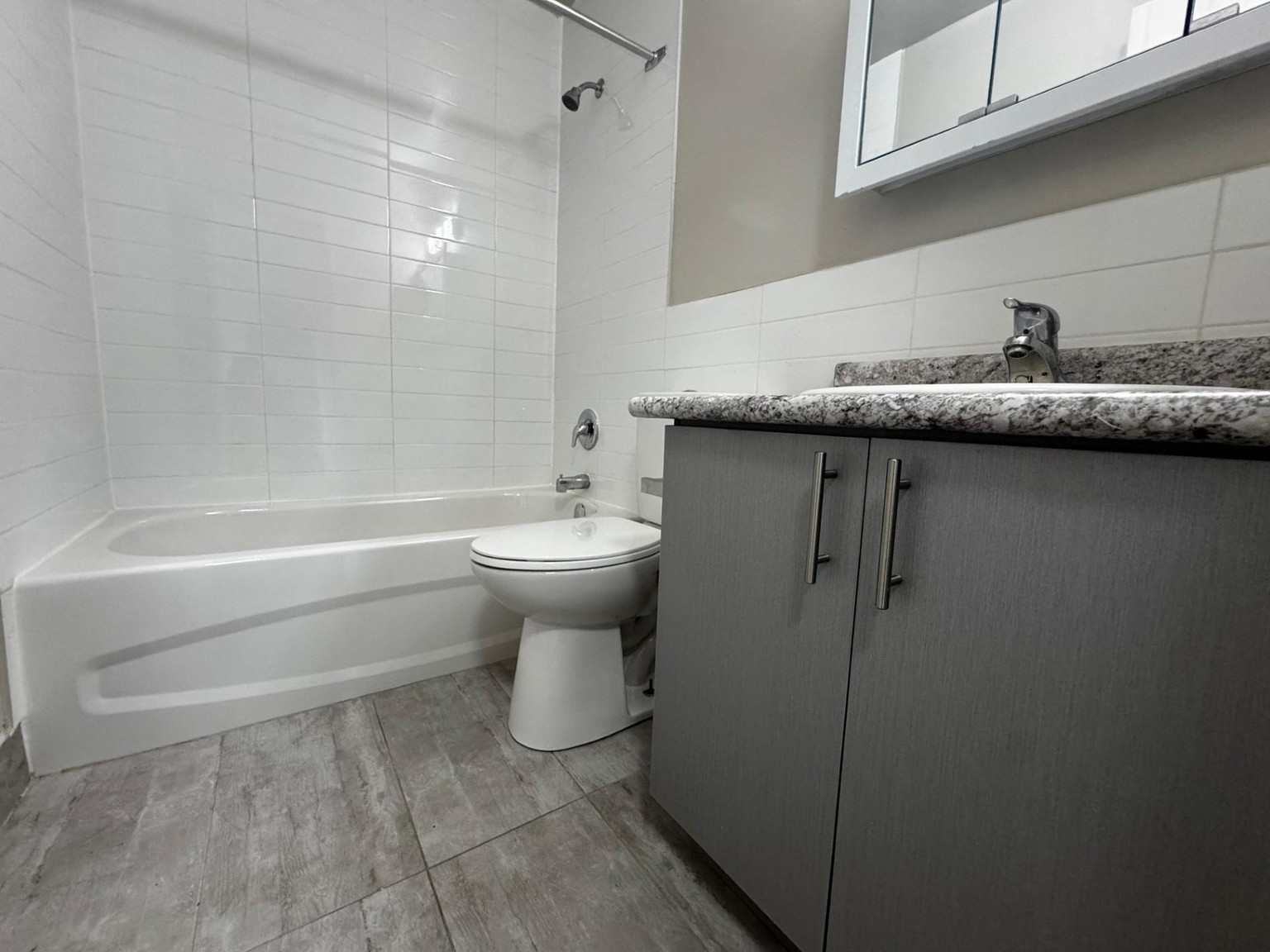 549 - 573 North Service Road - Photo 33