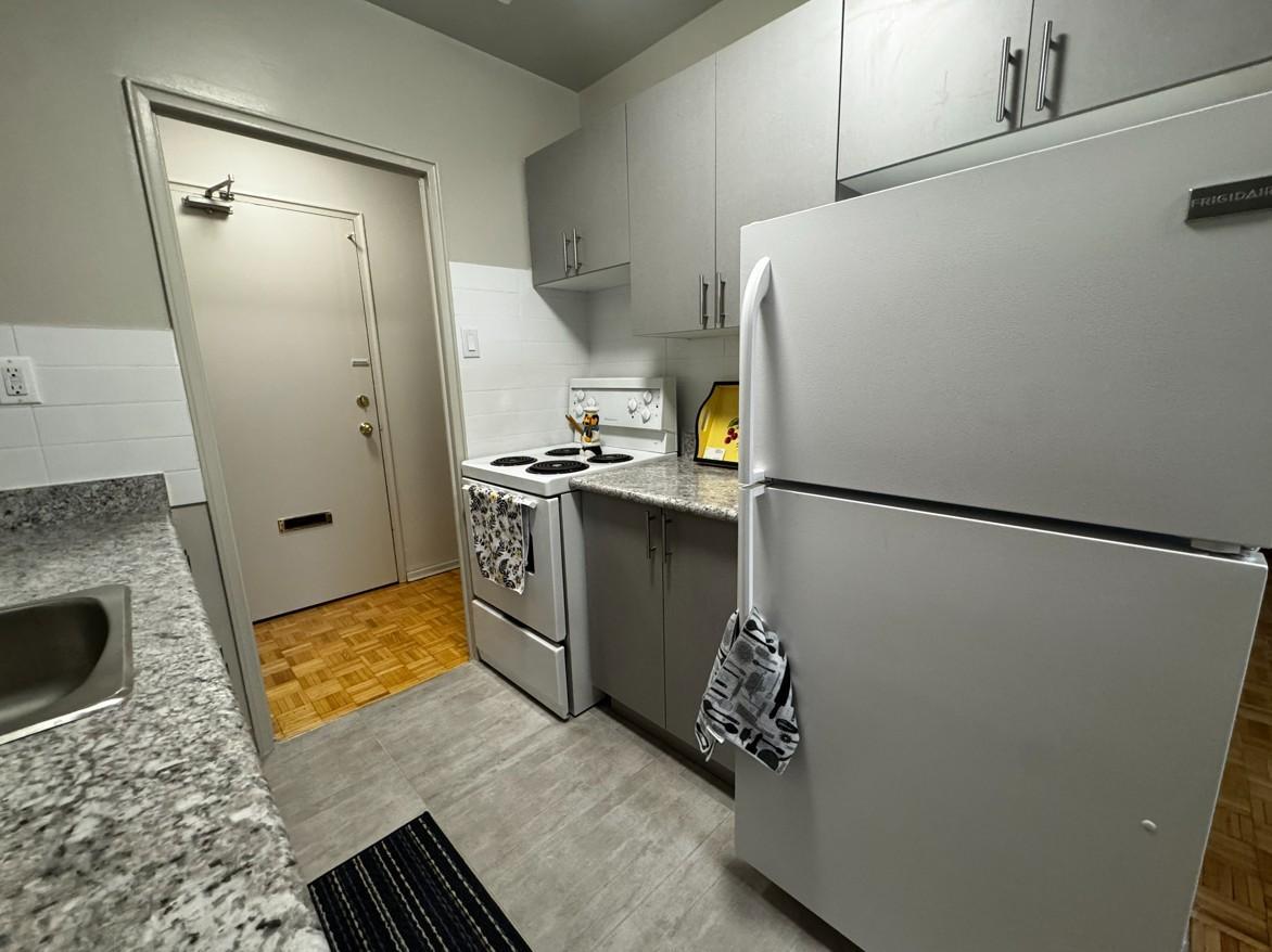 52 Park Street East - Photo 6