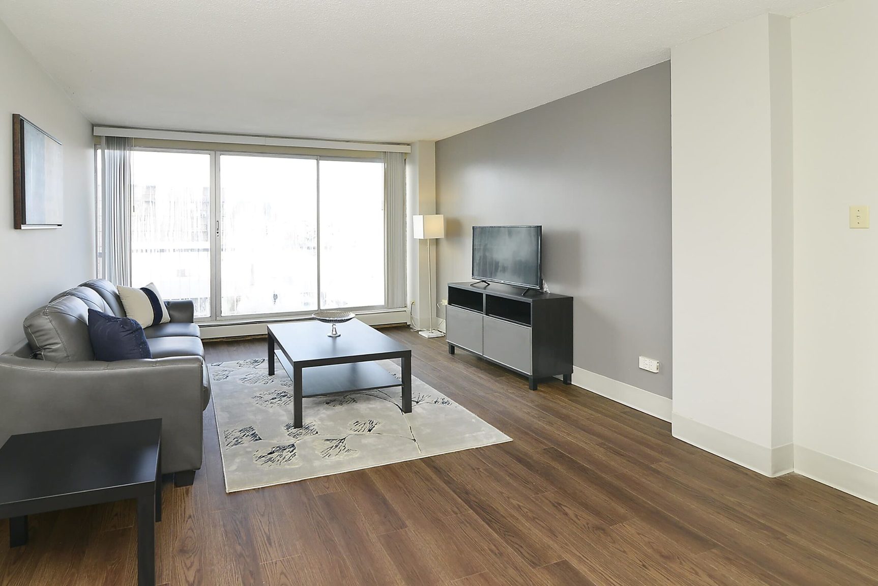 Camelot Suites - Photo 20