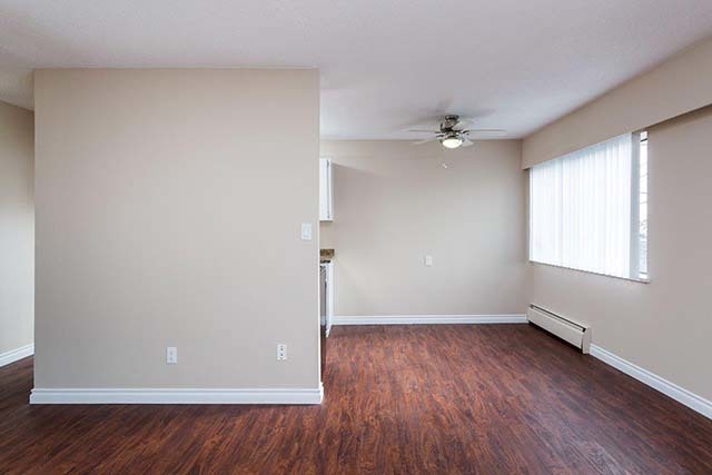 Chateau Delon Apartments - Photo 14