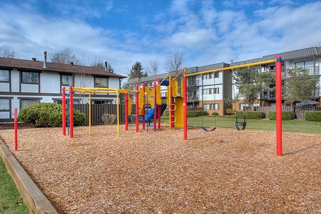Berry Road Apartments - Photo 8