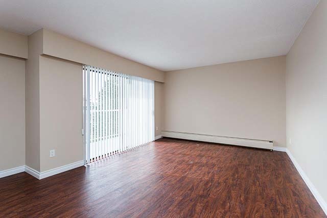 Daylin Manor Apartments - Photo 16