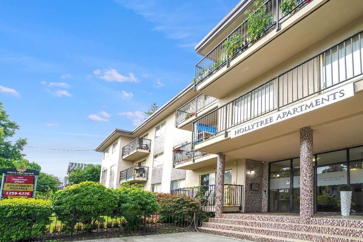 Holly Tree Apartments - Photo 27