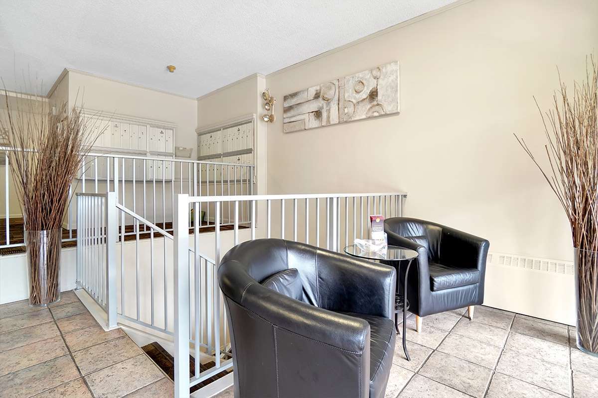 Holly Tree Apartments - Photo 30