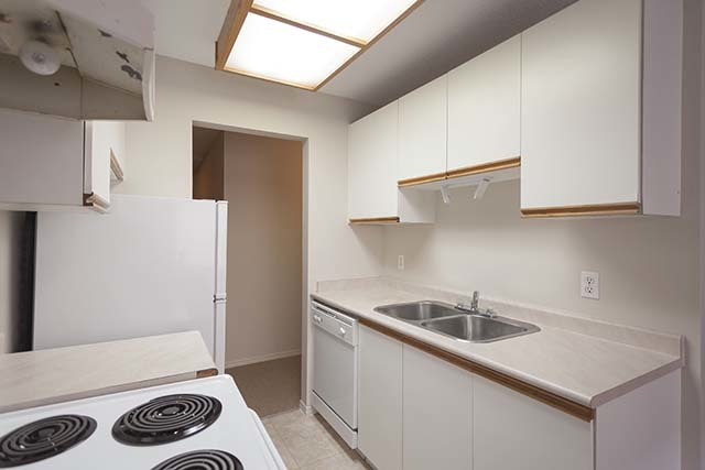Park Astoria Apartments - Photo 22