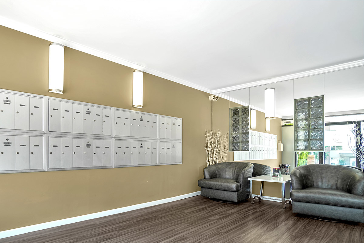 Royal Ridge Apartments - Photo 8