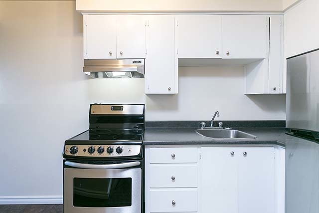 The Laurels Apartments - Photo 12