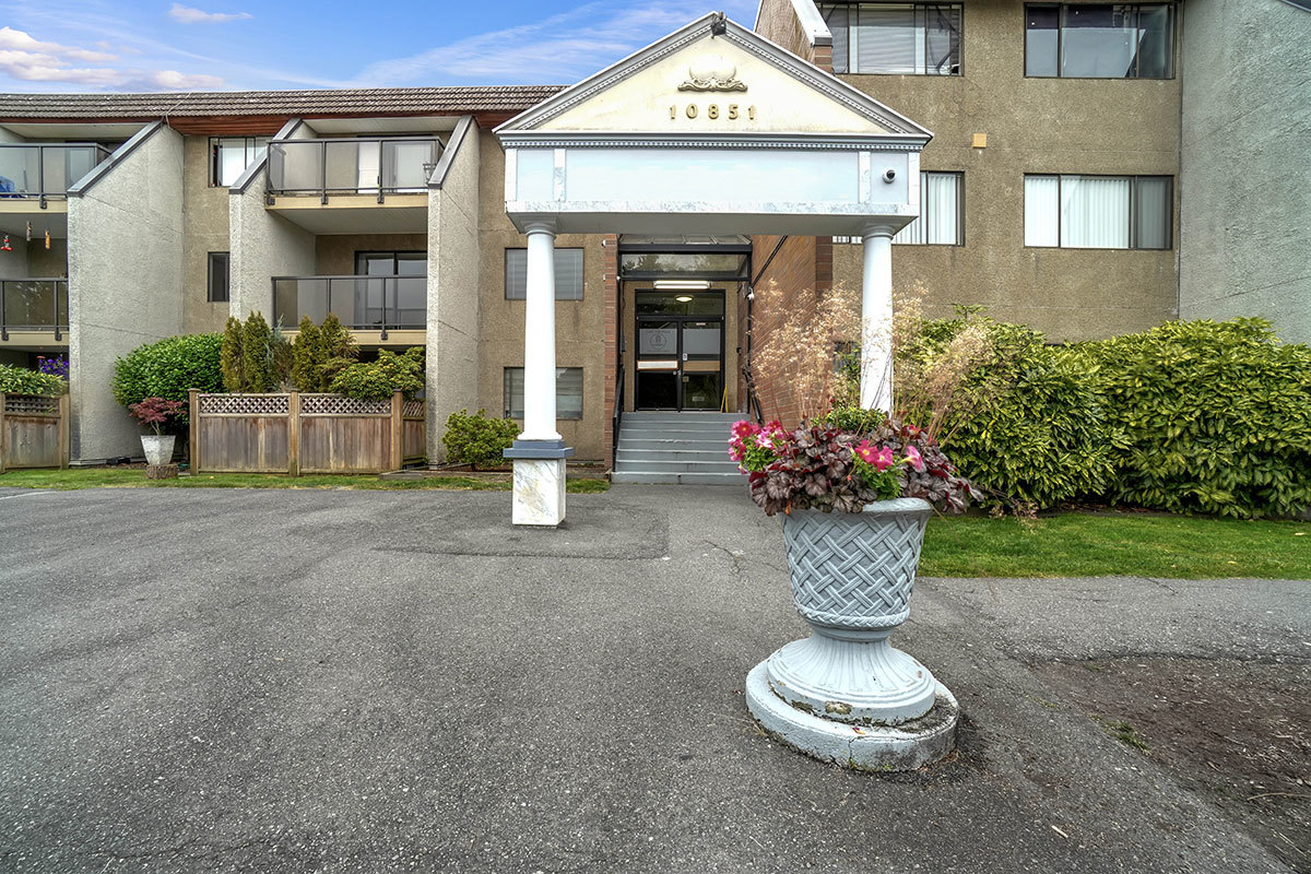 Carlton Park Gardens Apartments - Photo 12