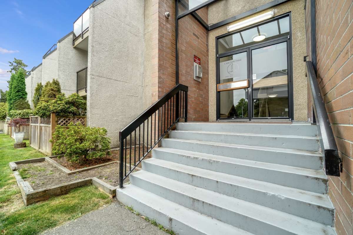 Carlton Park Gardens Apartments - Photo 33
