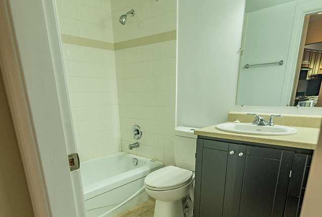 Buckingham Manor - Photo 24