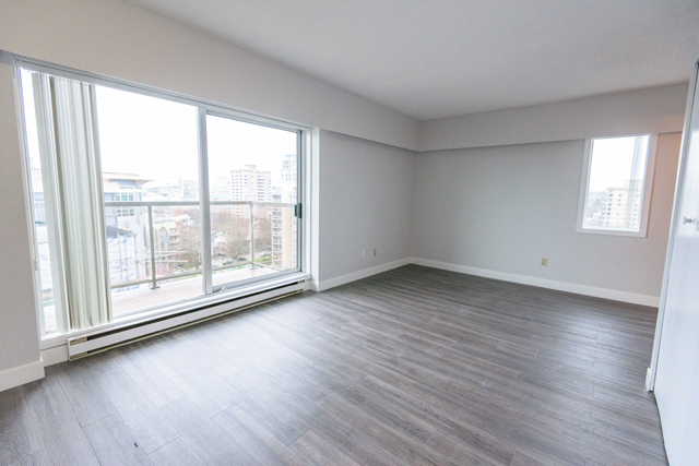 Tara Place Apartments - Photo 4