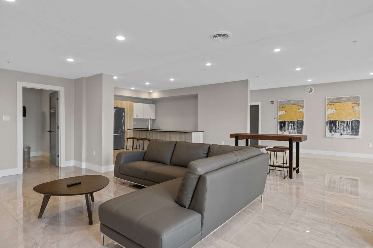 The Madison Bedford Apartments - Photo 6