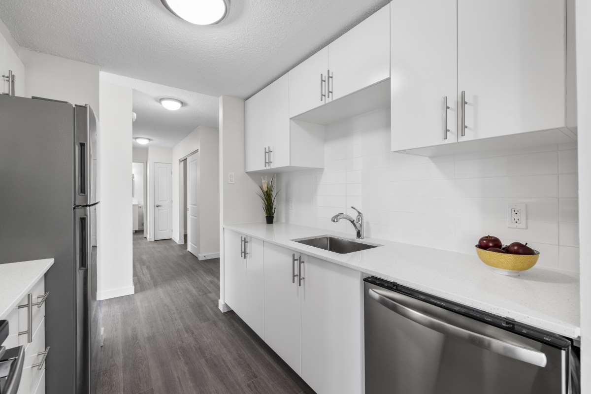 Halifax Apartments – The Plaza - Photo 20