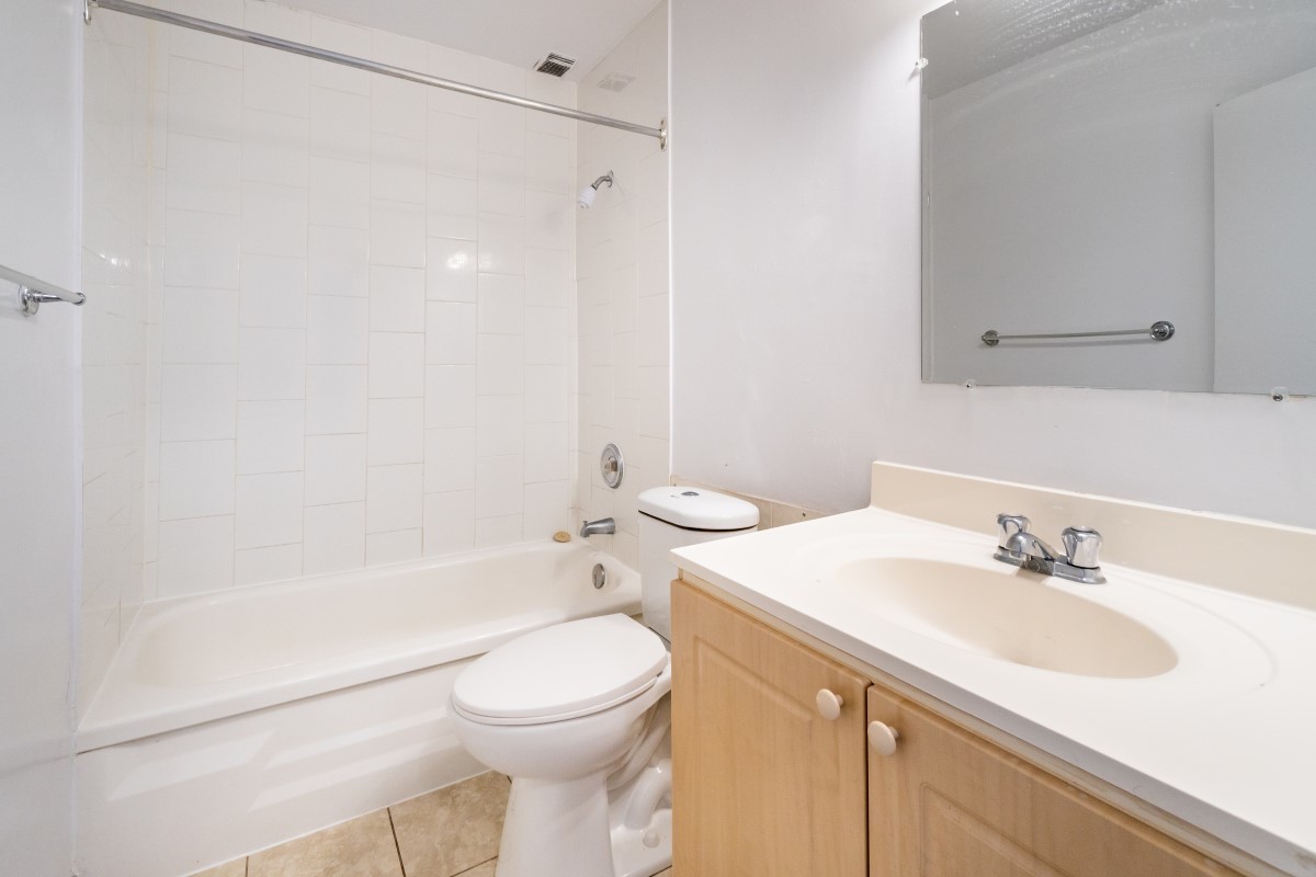 1123-1131 Royal York Road Apartments - Photo 36