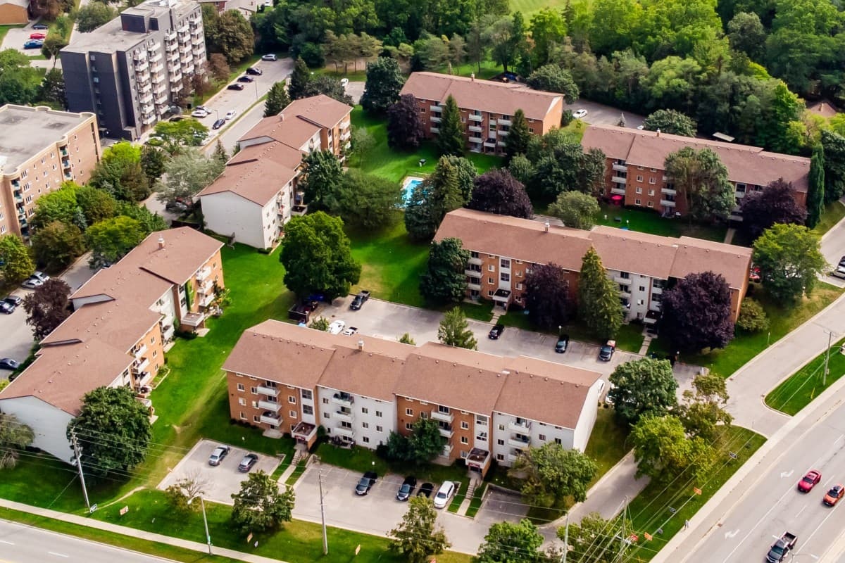 Berkshire Wonderland Apartments - Photo 9