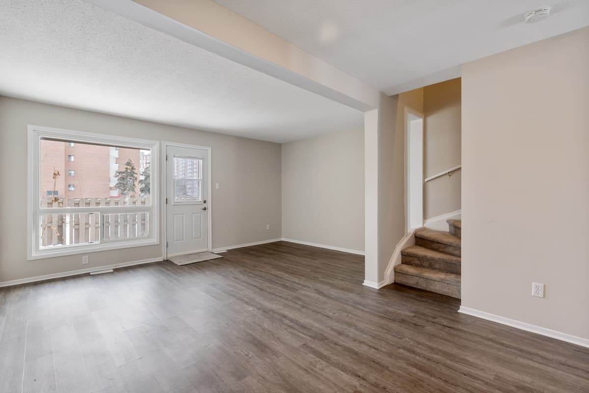 Surrey Place Townhomes - Photo 16