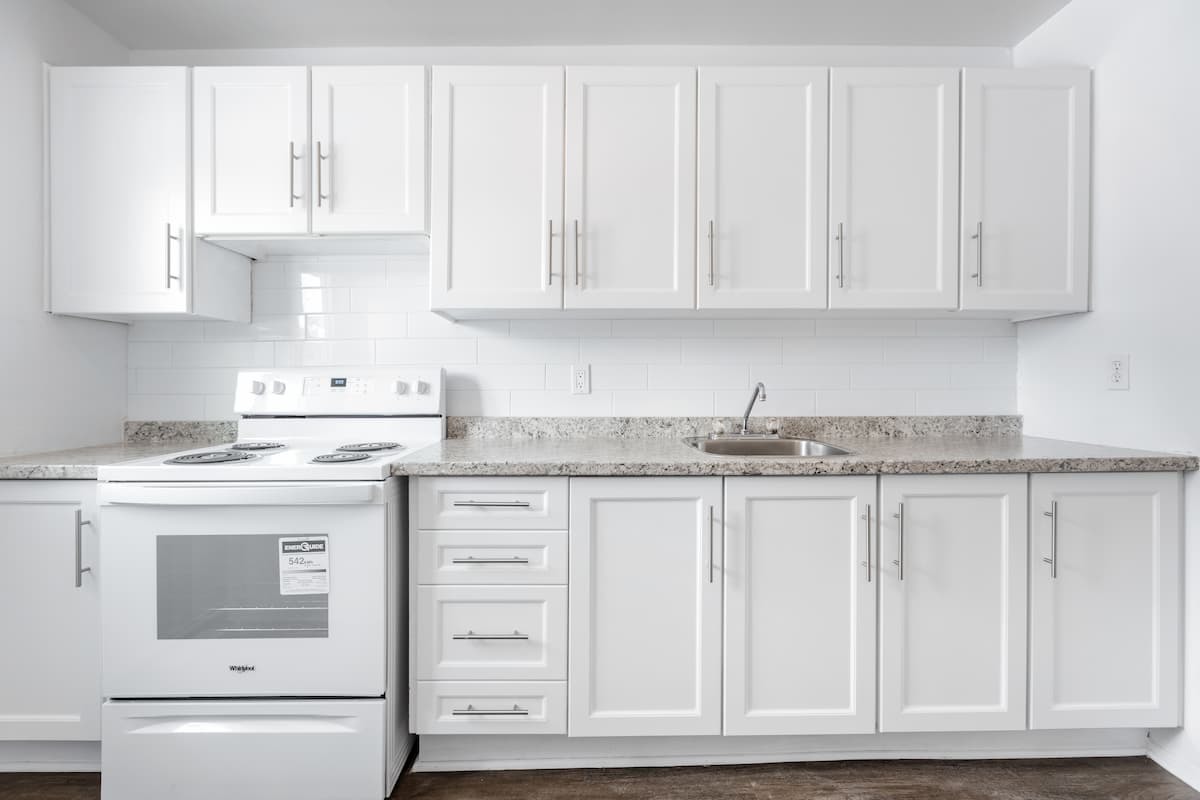 Surrey Place Townhomes - Photo 18