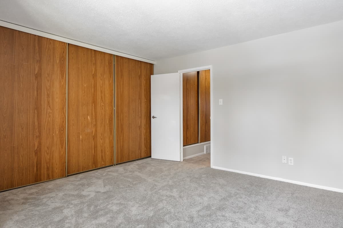 Surrey Place Townhomes - Photo 22