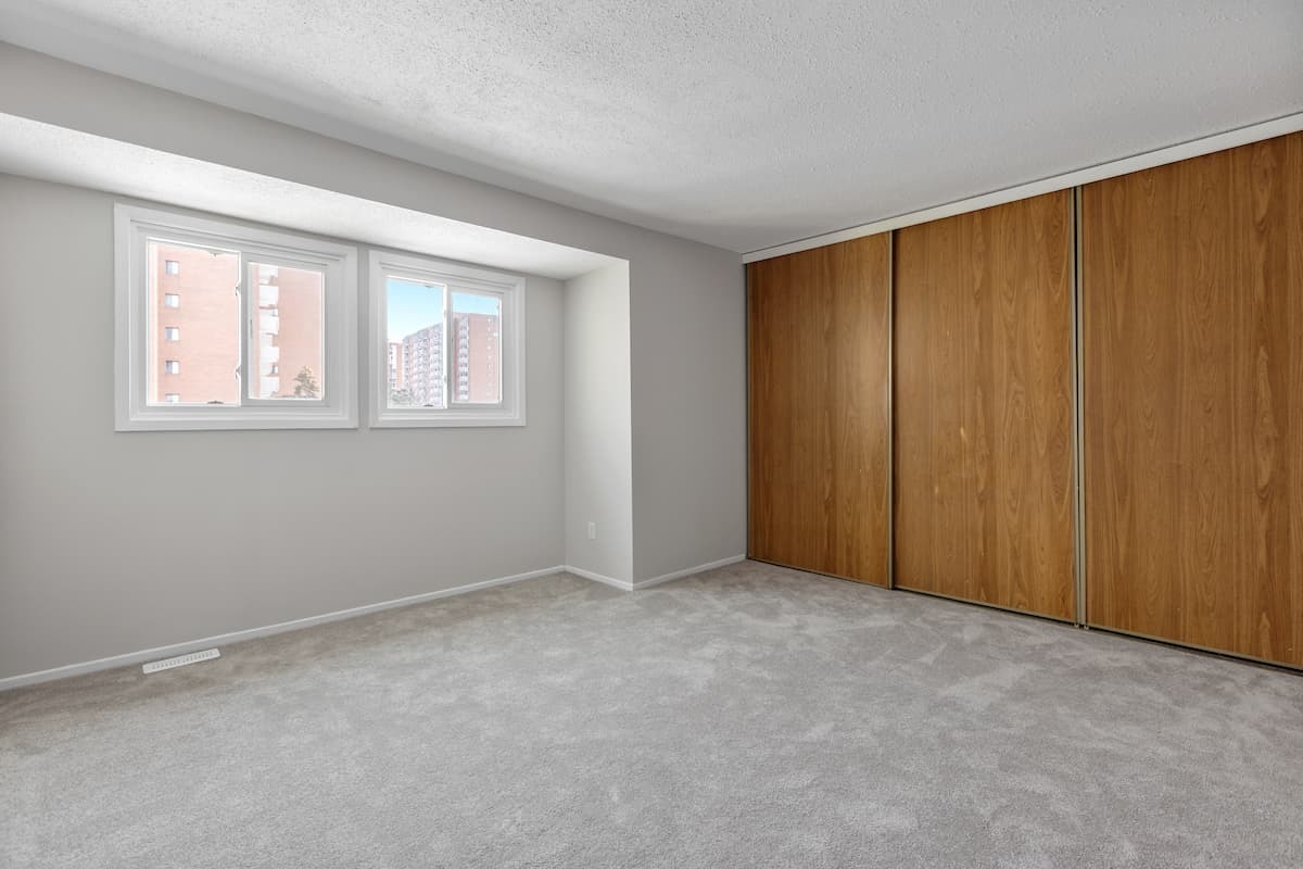 Surrey Place Townhomes - Photo 26