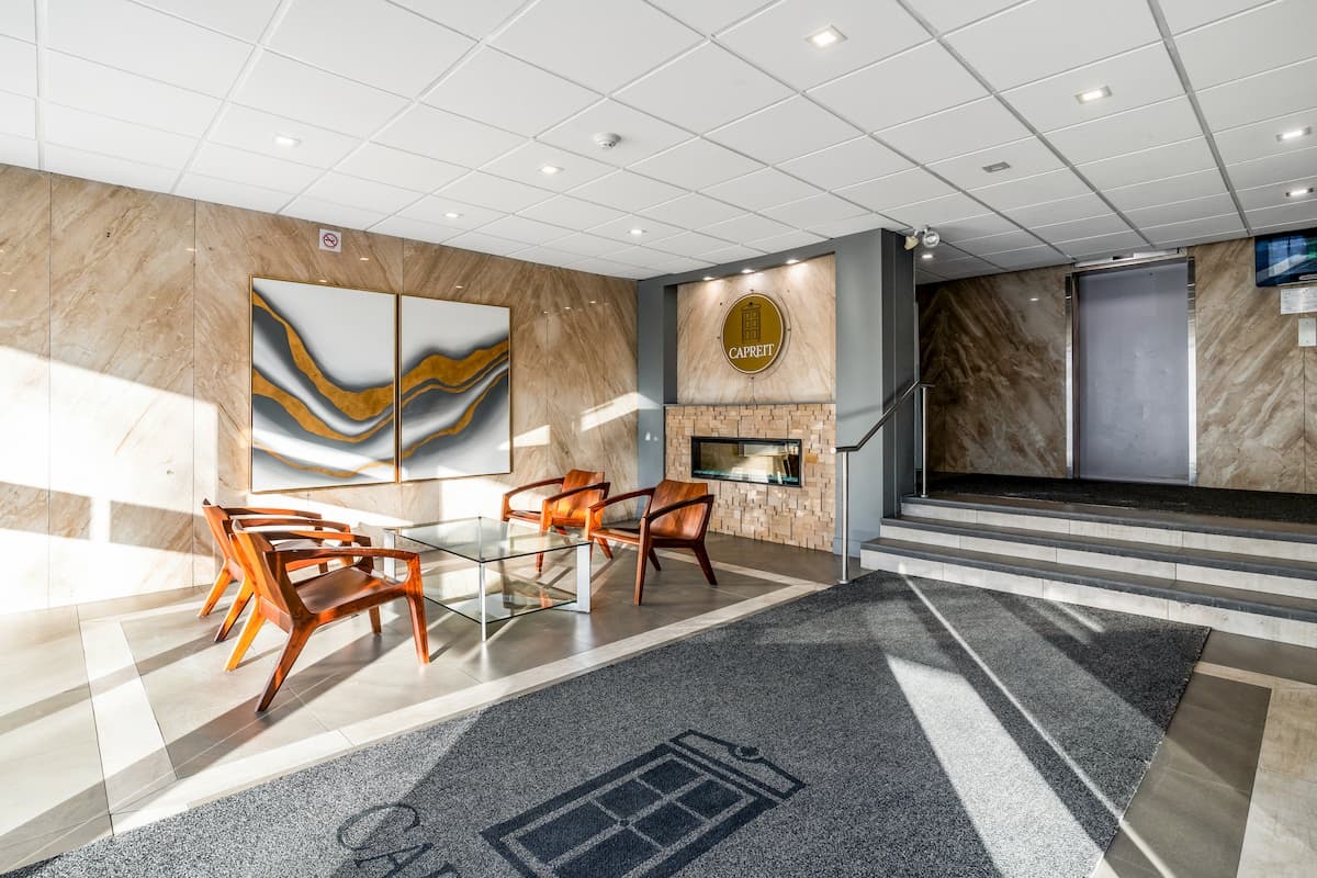 30 Tuxedo Court Apartments - Photo 12