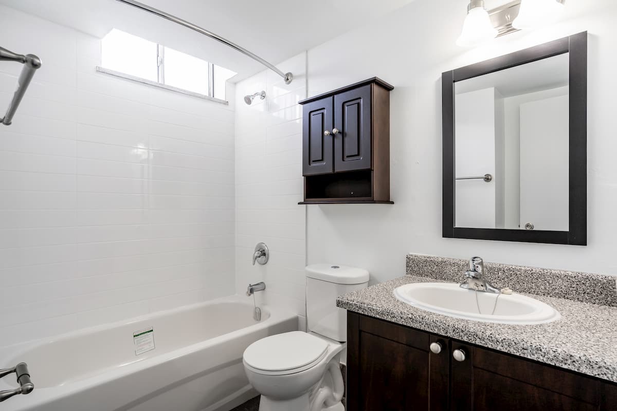 30 Tuxedo Court Apartments - Photo 36