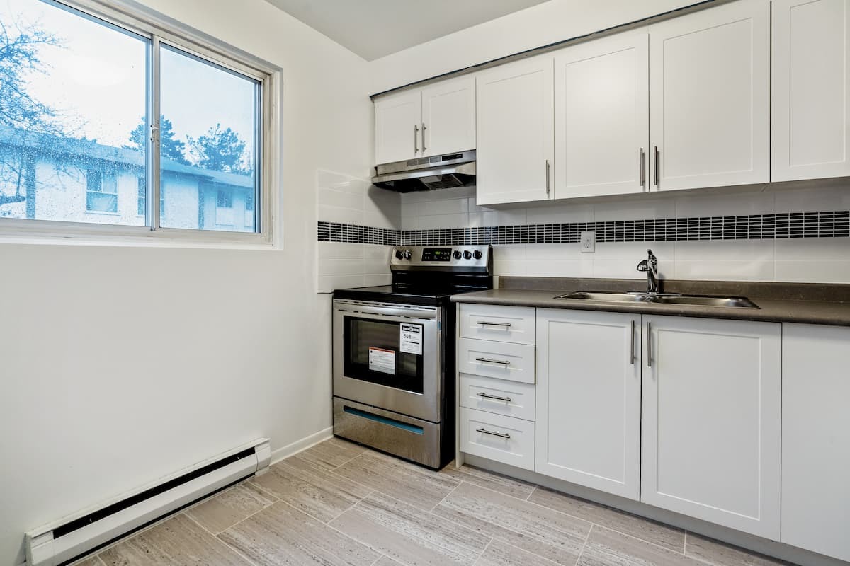 85 Henderson Avenue Townhomes - Photo 6