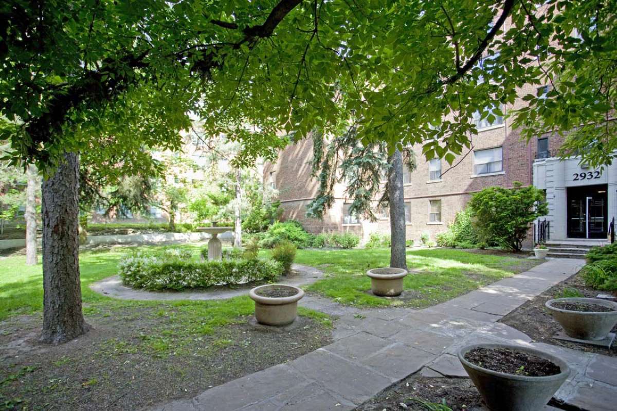 Chatsworth Apartments - Photo 20