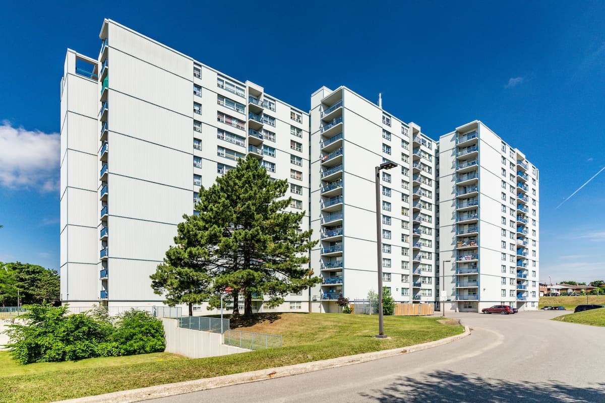 Lafayette Apartments - Photo 4
