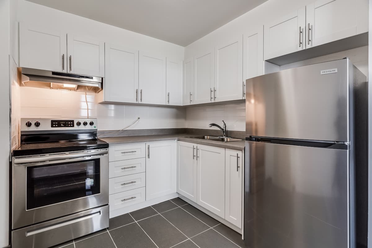 Lafayette Apartments - Photo 16