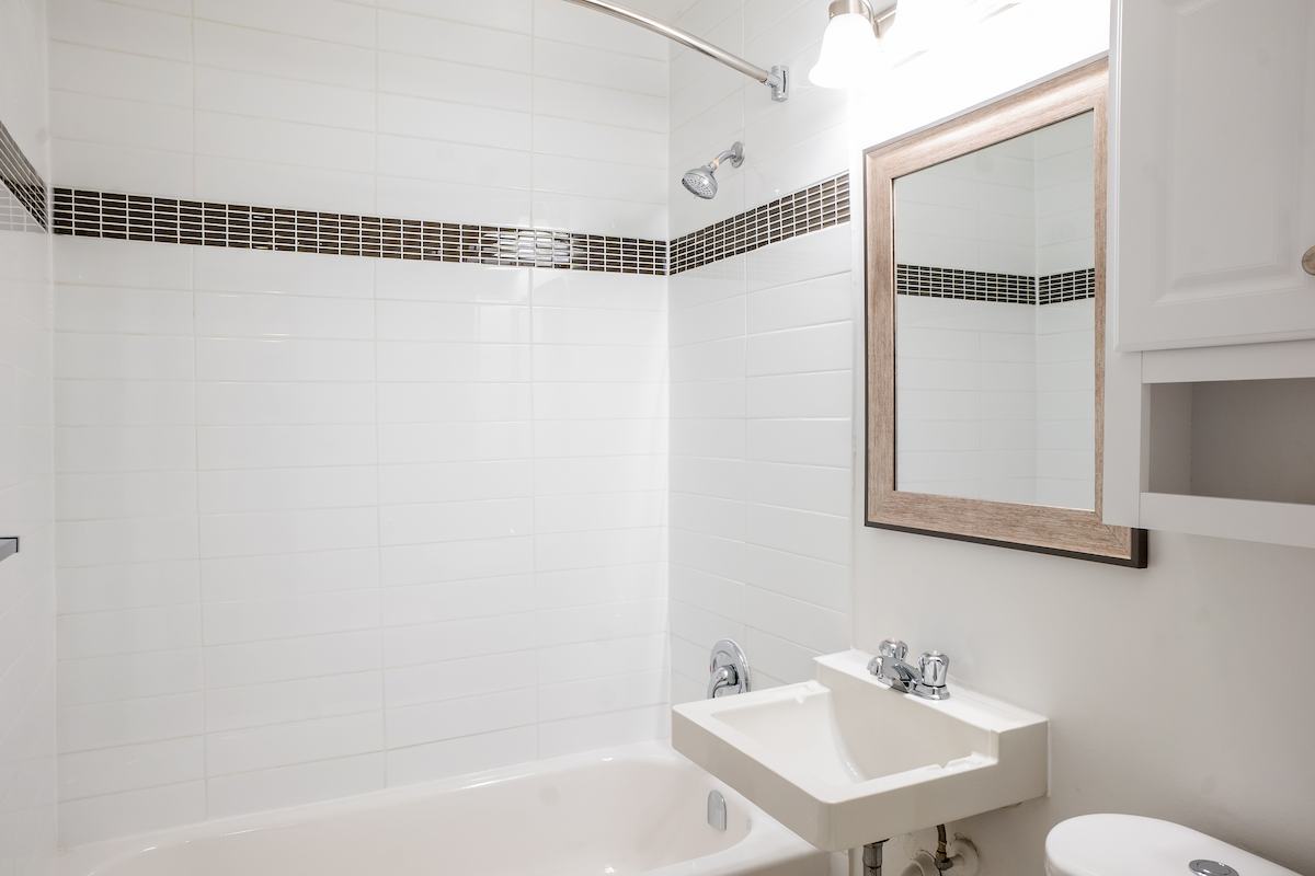 Lawrence Apartments - Photo 24