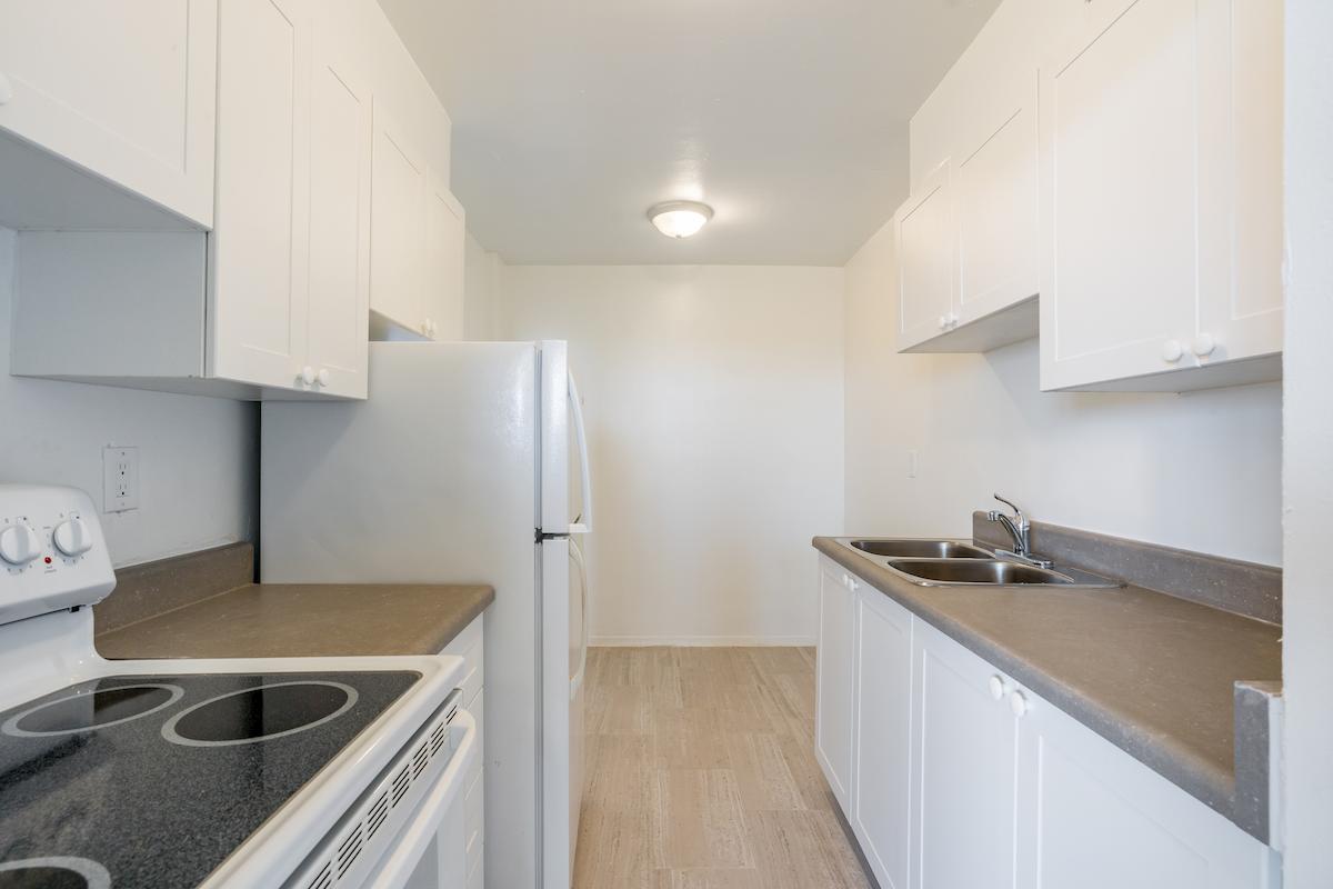 Lawrence East Apartments - Photo 24