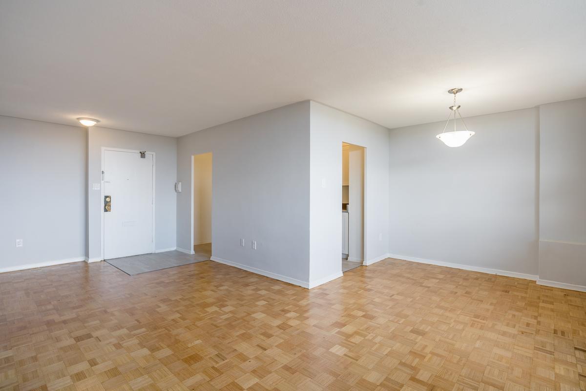 Lawrence East Apartments - Photo 36