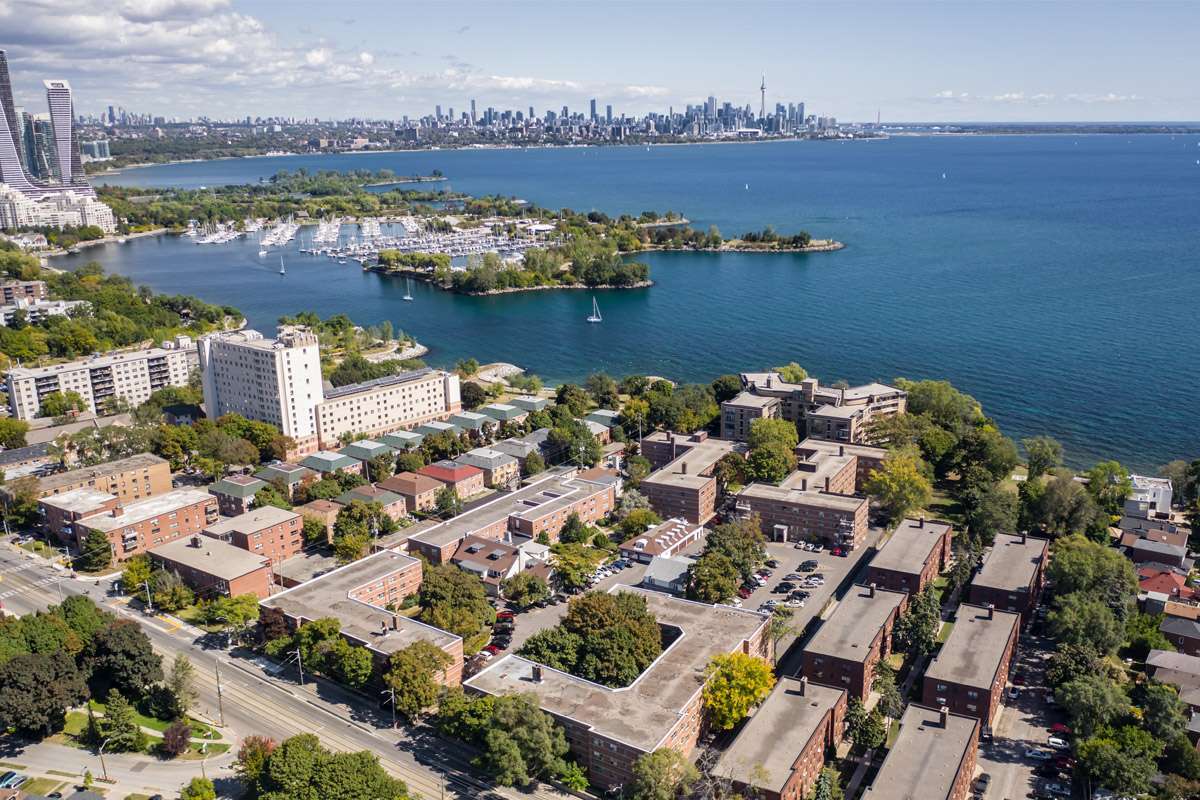 Mimico Estates - Photo 15